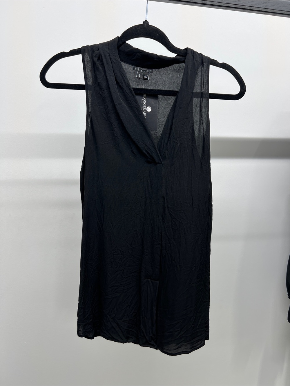 Theory Black Sleeveless V-Neck Blouse